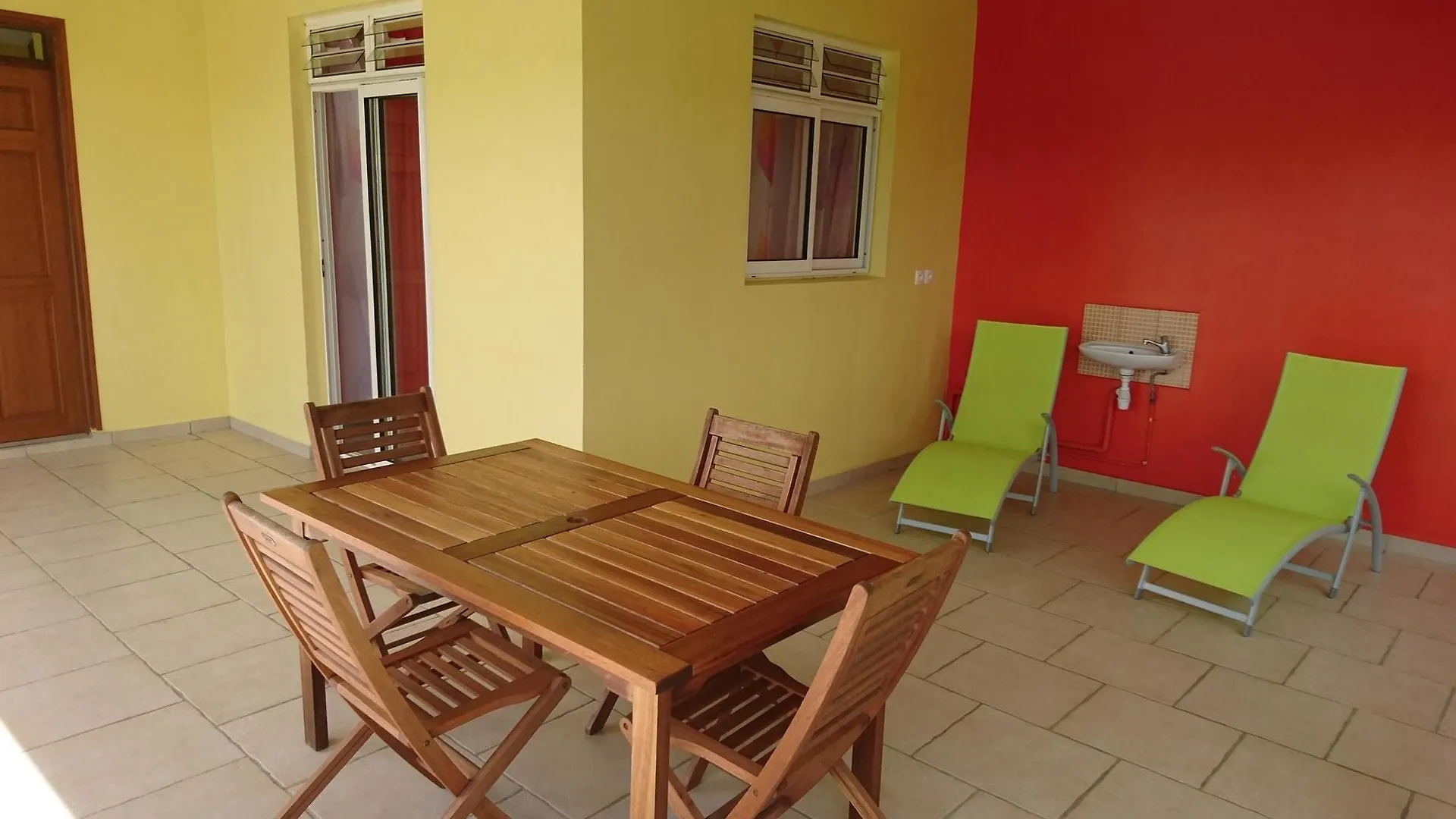 House With 2 Bedrooms In Sainte Rose, With Enclosed Garden And Wifi - location